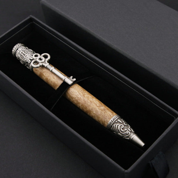 Deep pocket pen box with felt interior